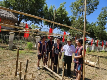 Gặp lại nét Xuân làng